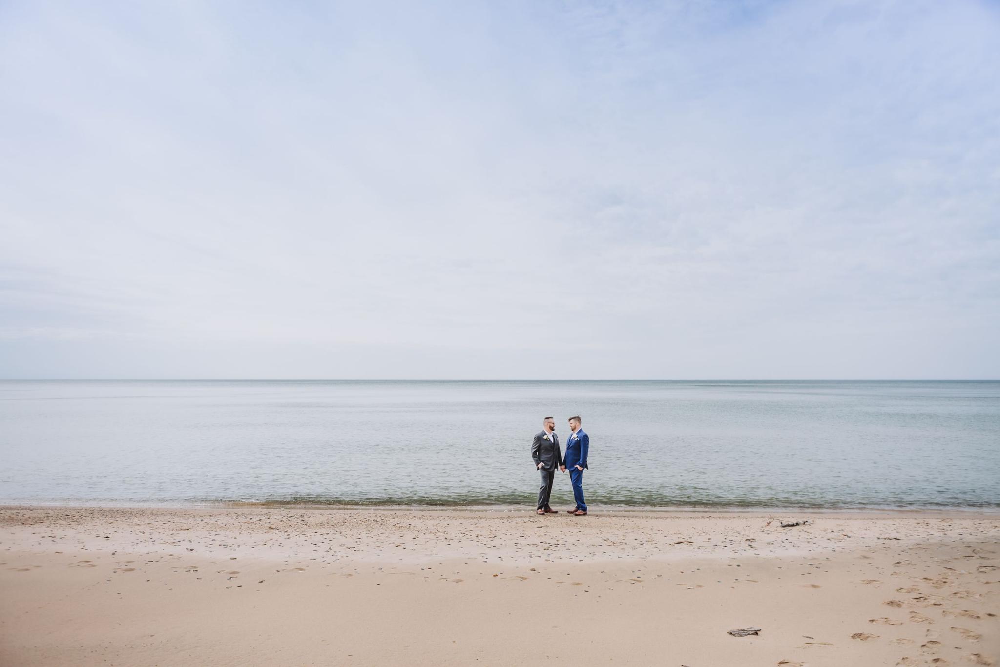 Beachside Wedding – Chris & Evan